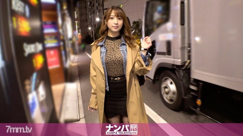 GANA-2261冒充电视访谈在街上搭讪最受欢迎的黑丝美女带到酒店打炮